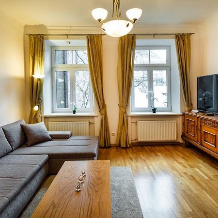 Dzirnavu Street Apartment In City Center ريغا المظهر الخارجي الصورة